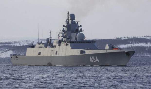 Российская военно-морская ударная группа прибыла на Кубу с официальным визитом