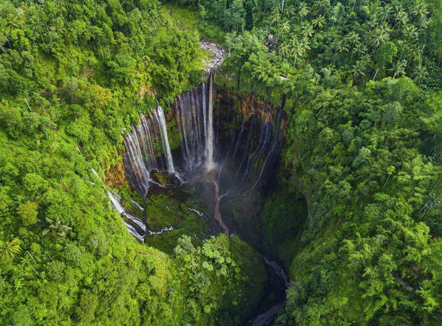 Водопад Тумпак Севу, Ява, Индонезия