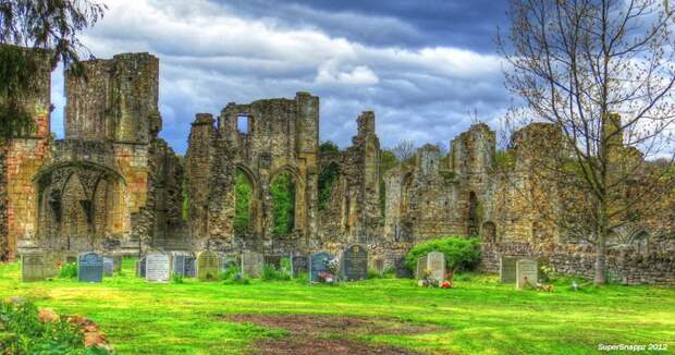 easby_abbey_ruins_from_the_church_yard__by_supersnappz-d51x5zn (700x369, 93Kb)