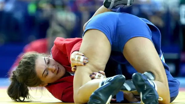 Чемпионка мира Лора Фурнье поделилась мнением о российских самбистах