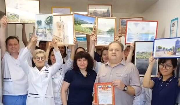 Художники подарили больнице в Щукине более 30 картин