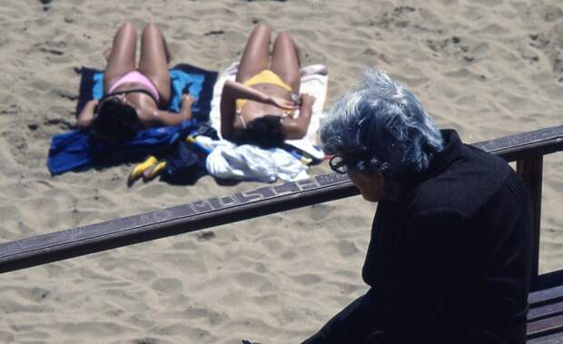 Пляжная жизнь Чили в 1980-е годы на цветных снимках