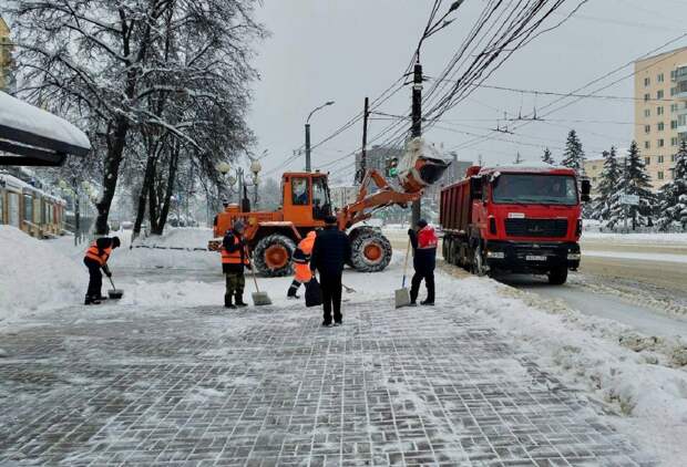 Более 140 тысяч кубов снега вывезли с улиц Нижнего Новгорода за четыре дня
