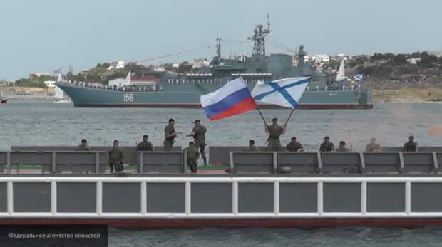 Гаспарян указал на признаки того, что корабли НАТО неслучайно зашли в Одессу в День ВМФ РФ