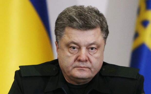 Порошенко готовит войска в связи с ситуацией в Луганске