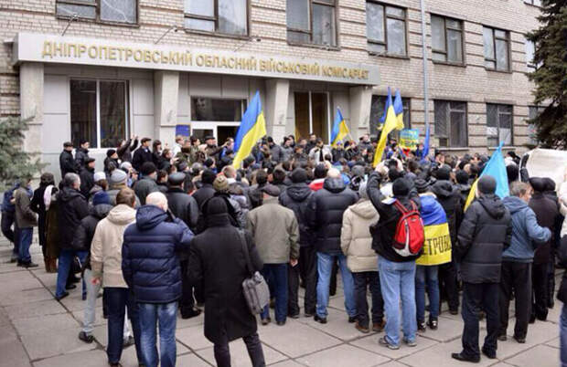 Советник главы Минобороны Украины: В армию пойдут те, кто там не нужен