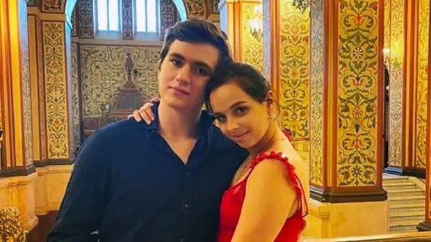 Прыжок с высоты 4000 м Щербаковой, свадьба Поповой и Ходыкина и тату с Загитовой: что обсуждают в мире фигурного катания