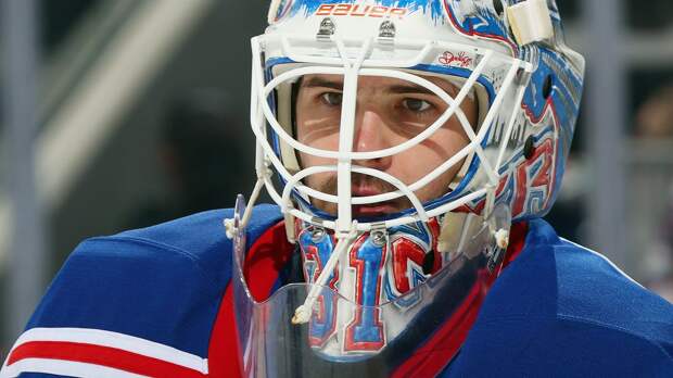 «Флорида» проиграла «Рейнджерс» в матче худших команд Востока НХЛ. Шестеркин сделал 27 сейвов, Бобровский — 18