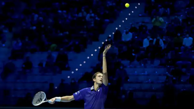 Медведев обыграл Хуркача в первом матче Итогового турнира АТР