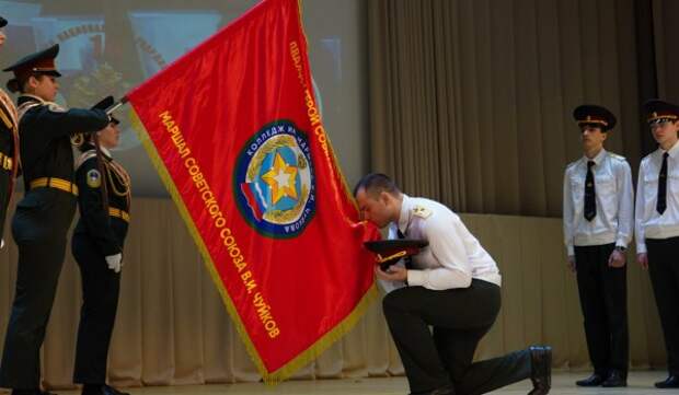 Торжественный выпуск курсантов подшефного колледжа прошел в столичном главке Росгвардии