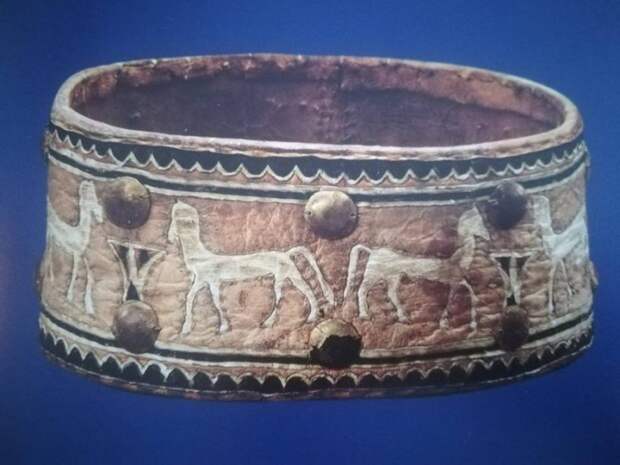 Древнеегипетский ошейник – настоящее произведение искусства. /Фото: lavocedigenova.it