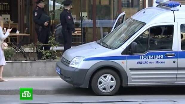 Агрессивный пассажир побил инспектора гибдд Агрессивный пассажир побил инспектора гибдд
