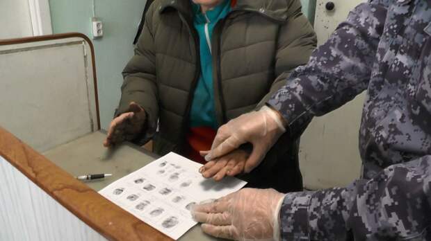 «Хорошо известна психиатрам»: в Серове задержали подозреваемую в осквернении мемориала