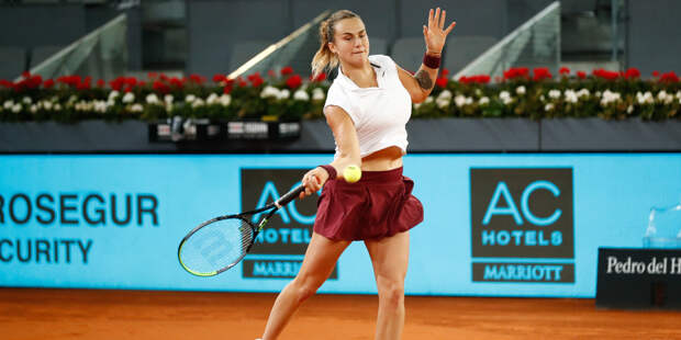 Белорусская теннисистка Соболенко обыграла польку Швентек в матче итогового турнира WTA