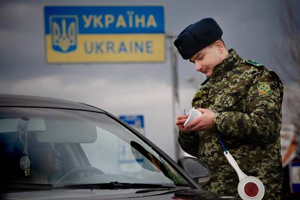 В Киеве: россияне рвутся на Украину В Киеве: россияне рвутся на Украину