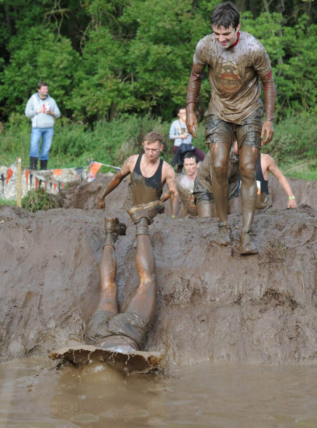 Суровые соревнования на выносливость Tough Mudder