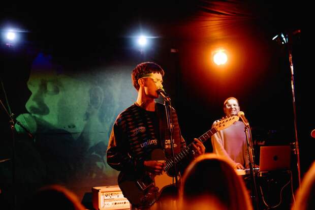 На съемках фильма «Здесь был Юра»