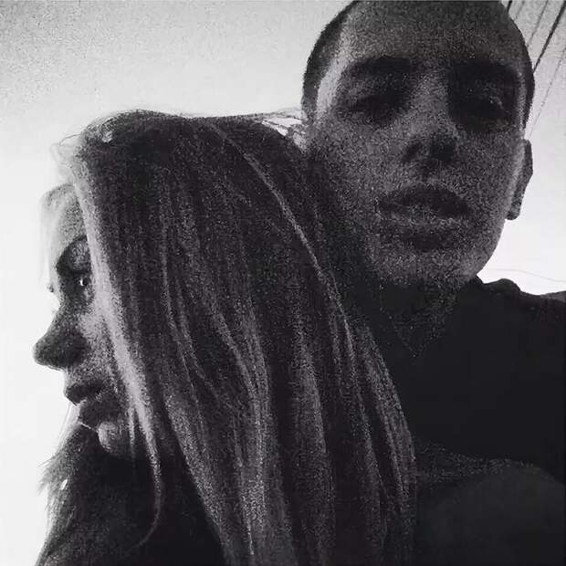 Кем были первые девушки резидентов Black Star