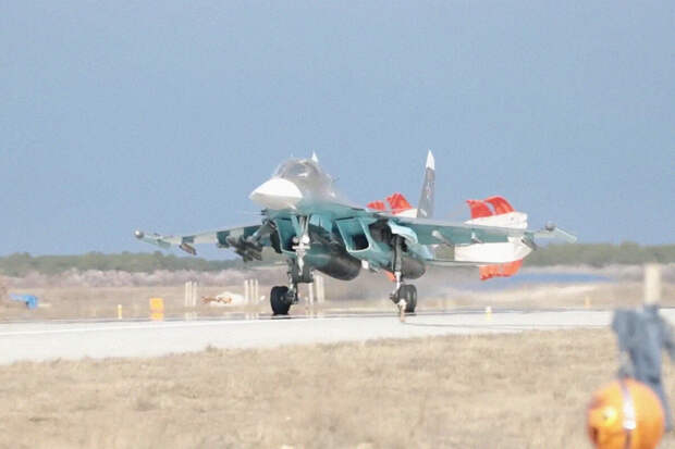 Миноороны РФ: экипаж Су-34 не выжил при крушении в Северной Осетии