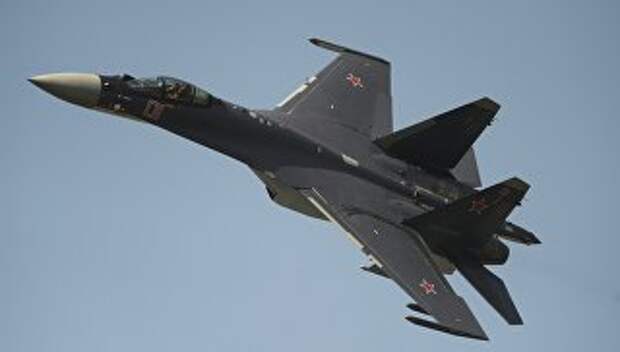 Истребитель СУ-35. Архивное фото