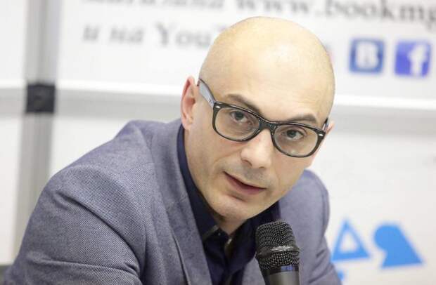 Армен Гаспарян: Либеральным революционерам стоит прислушаться к Удальцову, раз своих мозгов не хватило