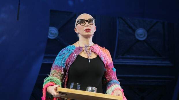 «Все пальцы черные. Это, конечно, ужас»: после наезда автомобиля Татьяну Васильеву вызвали в суд