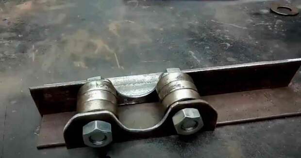Самодельный настольный станок с роликами — для гибки металла