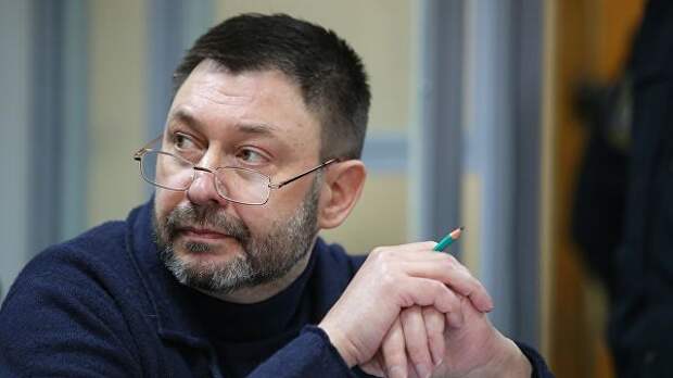 Руководитель портала РИА Новости Украина Кирилл Вышинский в Подольском районном суде Киева. 15 апреля 2019