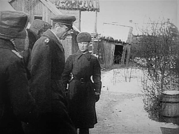 https://s00.yaplakal.com/pics/pics_original/6/5/6/13939656.jpg Пленение Паулюса в Сталинграде в 1943