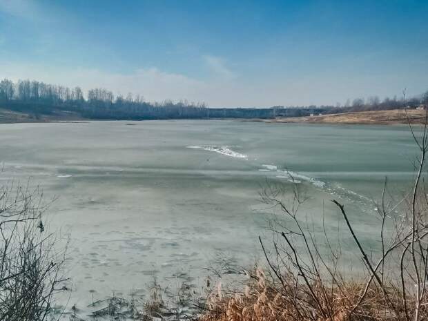 Водолазы разыскивают участвовавшего в спасении ребенка мужчины