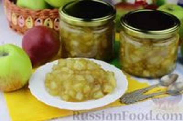 Фото к рецепту: Яблочно-грушевое варенье с корицей (в сковороде)
