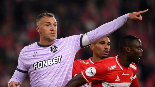 Дзюба не исключил, что может продолжить карьеру