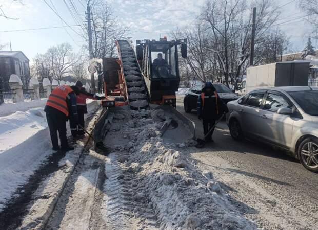 Больше пяти тысяч кубометров снега вывезли с улиц Тулы за сутки