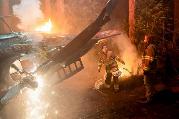 Gabriela and Bode handle a helicopter explosion