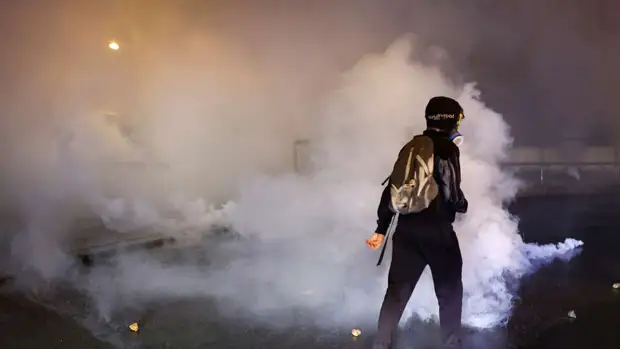 "Ни Макрон, ни Ле Пен — революция!" Чем закончились выборы во Франции