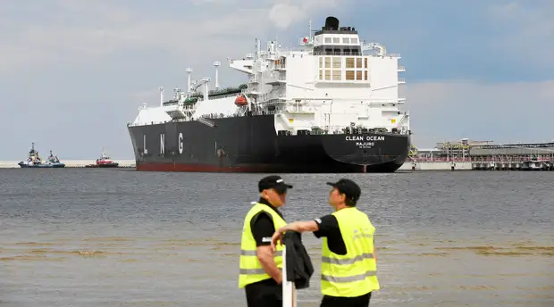 «Политическое решение»: Варшава отказалась от продления контракта с «Газпромом» после 2022 года