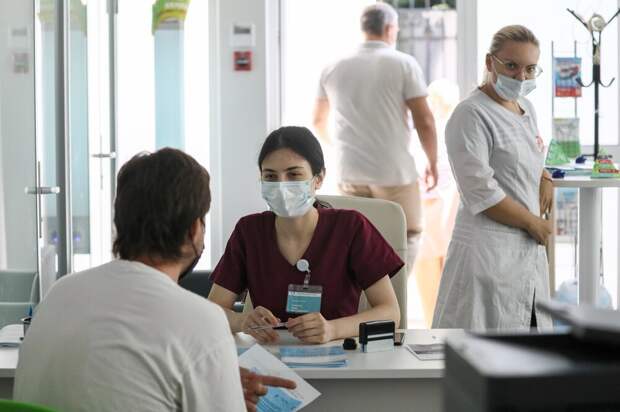 Россиянам напомнили об отстранении от работы за отказ от осмотра у психиатра