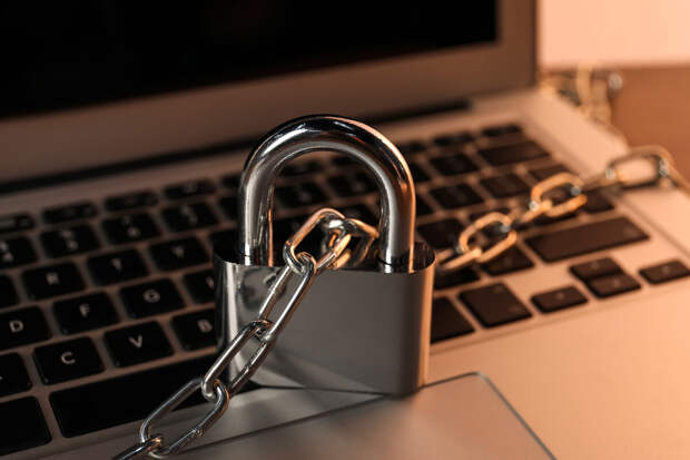 Эксперт Скворцов: провайдеры навязывают ненужные услуги в качестве "подарка"