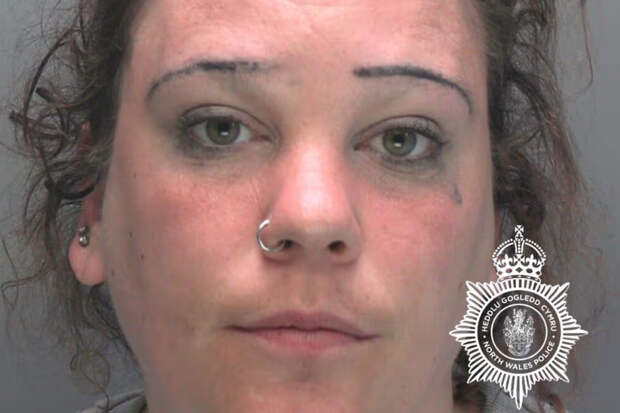 Женщина стала домогаться водителя автобуса