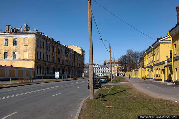 История с душком: в Петербурге есть улица Введенский канал, но никакого канала там нет. Куда он делся и при чём тут его запах?