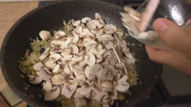 Гнезда из фарша и картошки Кулинария, Блюдо, Рецепт, Другая кухня, Приготовление, Меню, Картошка с мясом, В духовке, Видео, Длиннопост