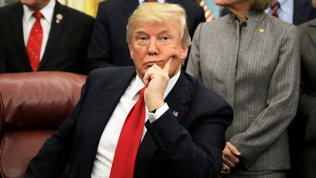 Пасторы совершили коллективную молитву о "ниспослании силы" Трампу