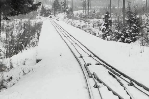В Мордовии поезд столкнулся с грузовиком, задержаны 5 пассажирских поездов
