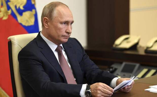 Путин призвал не ставить Украину в трудное положение