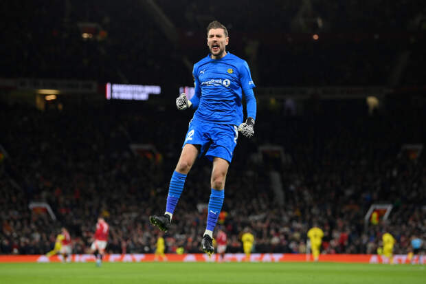 Стало известно о получении норвежского гражданства российским вратарем Хайкиным