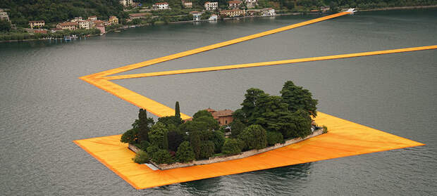 В Италии открылись плавающие дорожки на озере Изео