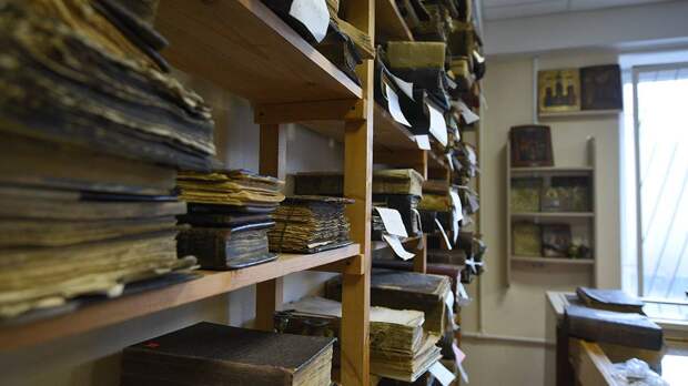 Москвичам показали книгу с уникальными фотографиями столицы 1930-1940 годов