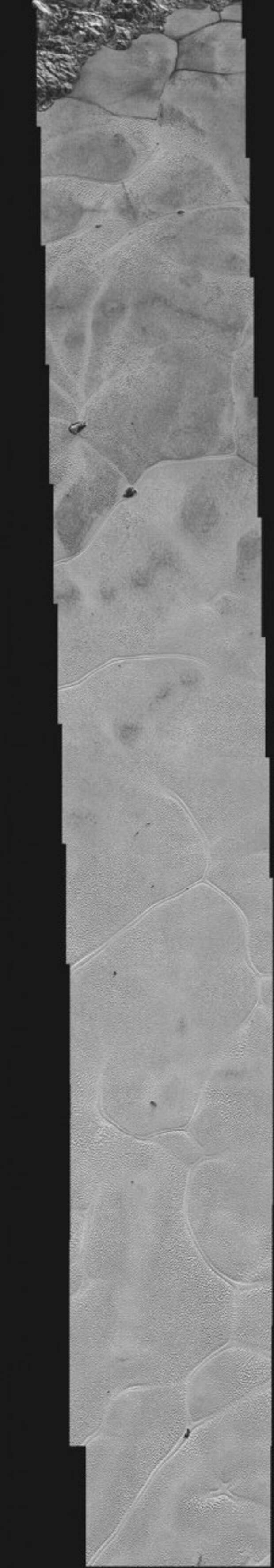 Аппарат New Horizons передал на Землю самые детальные снимки "сердца" Плутона  New Horizons, история, космос, факты