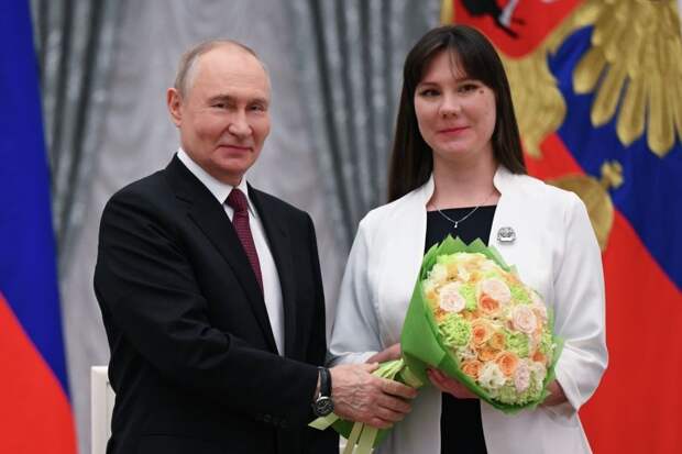 Путин пошутил о сложности названий научных открытий