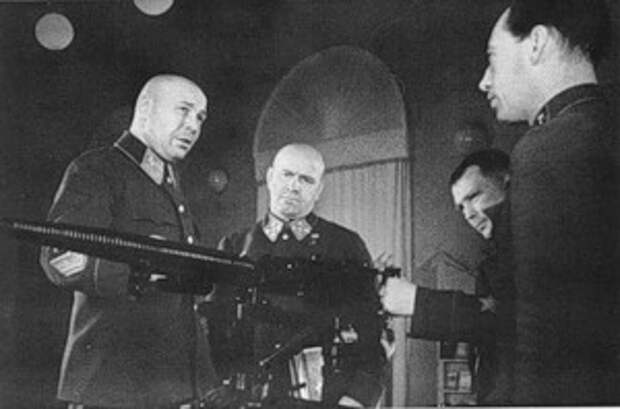 Фотобиография маршала победы Георгия Константиновича Жукова.
